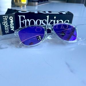 Oakley Frogskins- polished clear PRIZM NEW